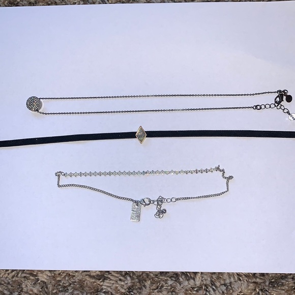 Assorted necklaces - choker length